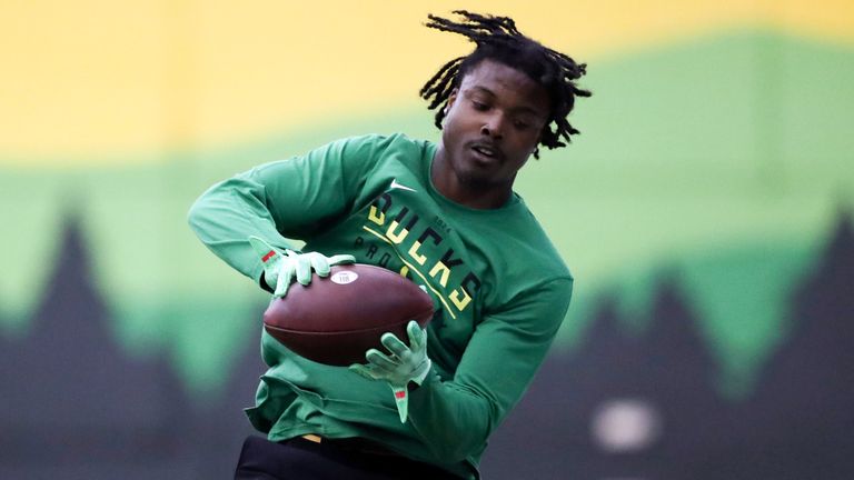 FIEL - Oregon cornerback Khyree Jackson participates in a position drill at the school's NFL Pro Day, Tuesday, March 12, 2024, in Eugene, Ore. The Minnesota Vikings selected Oregon cornerback Khyree Jackson in the fourth round with the 108th overall pick. (AP Photo/Amanda Loman)