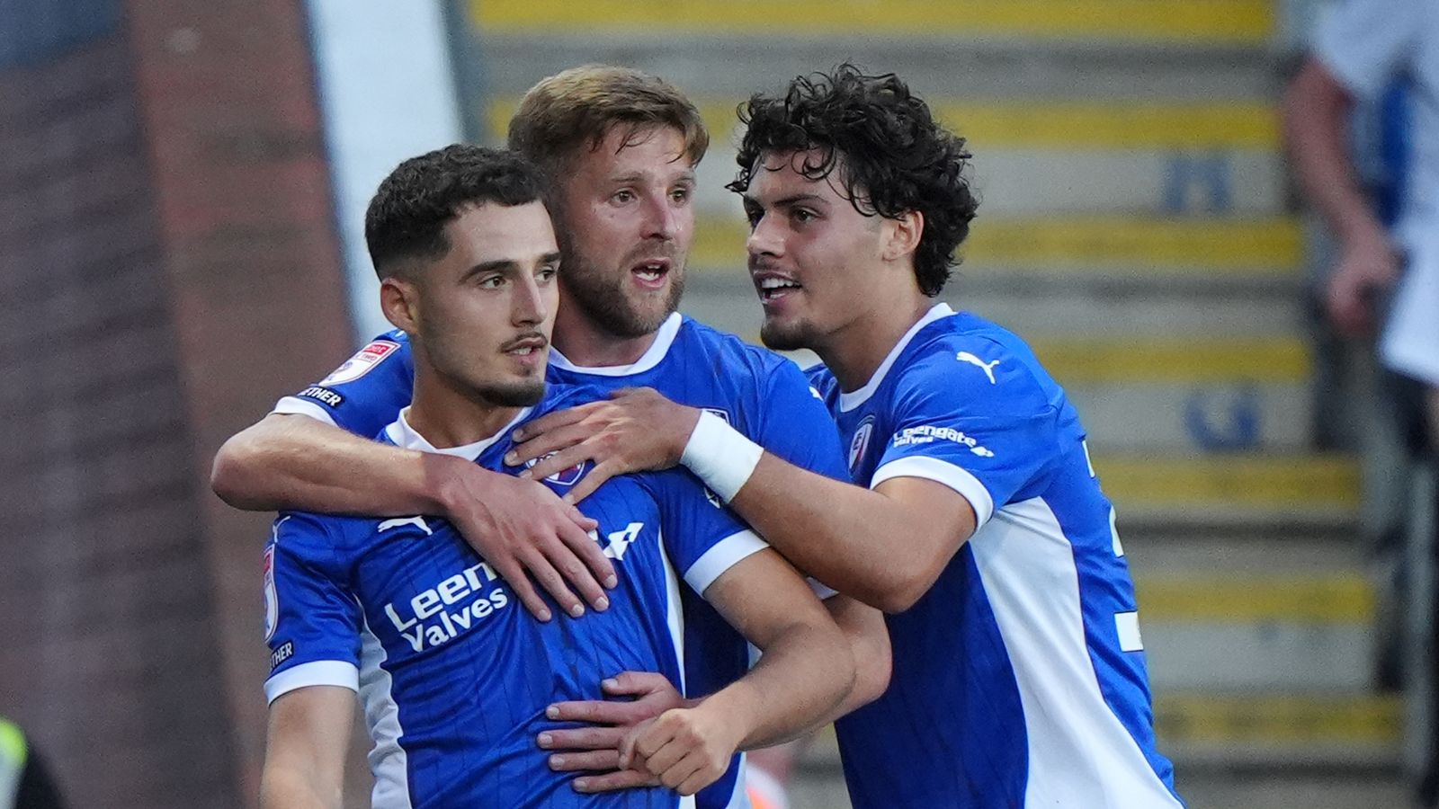 Chesterfld 1 – 1 Swindon Chesterfld 1 – 1 Swindon