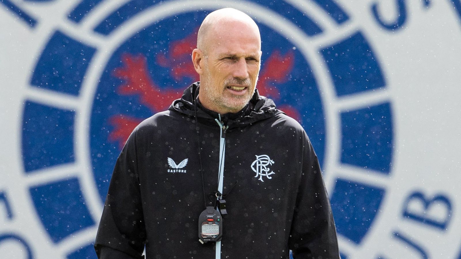 Clement urges Rangers to meet Aberdeen ‘battle’