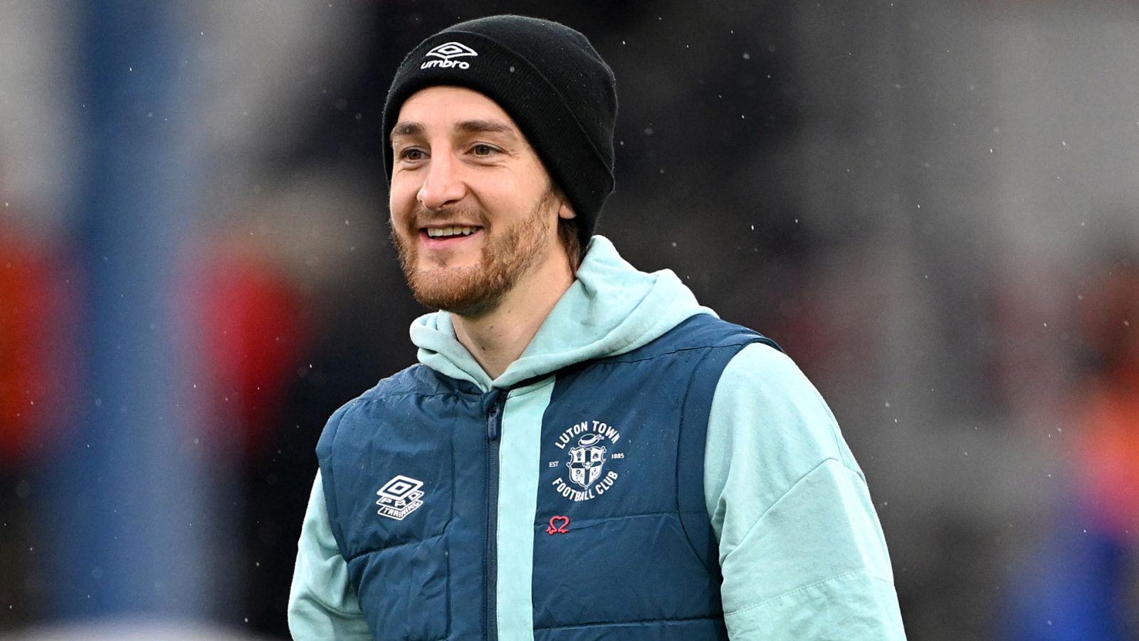 https://e0.365dm.com/24/08/1600x900/skysports-tom-lockyer-luton_6655517.jpg?20240813164539