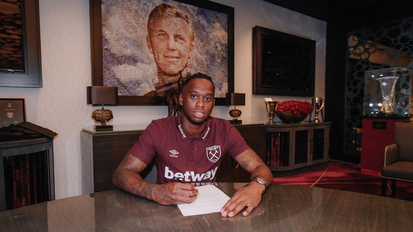 Aaron Wan-Bissaka joins West Ham from Manchester United on seven-year deal