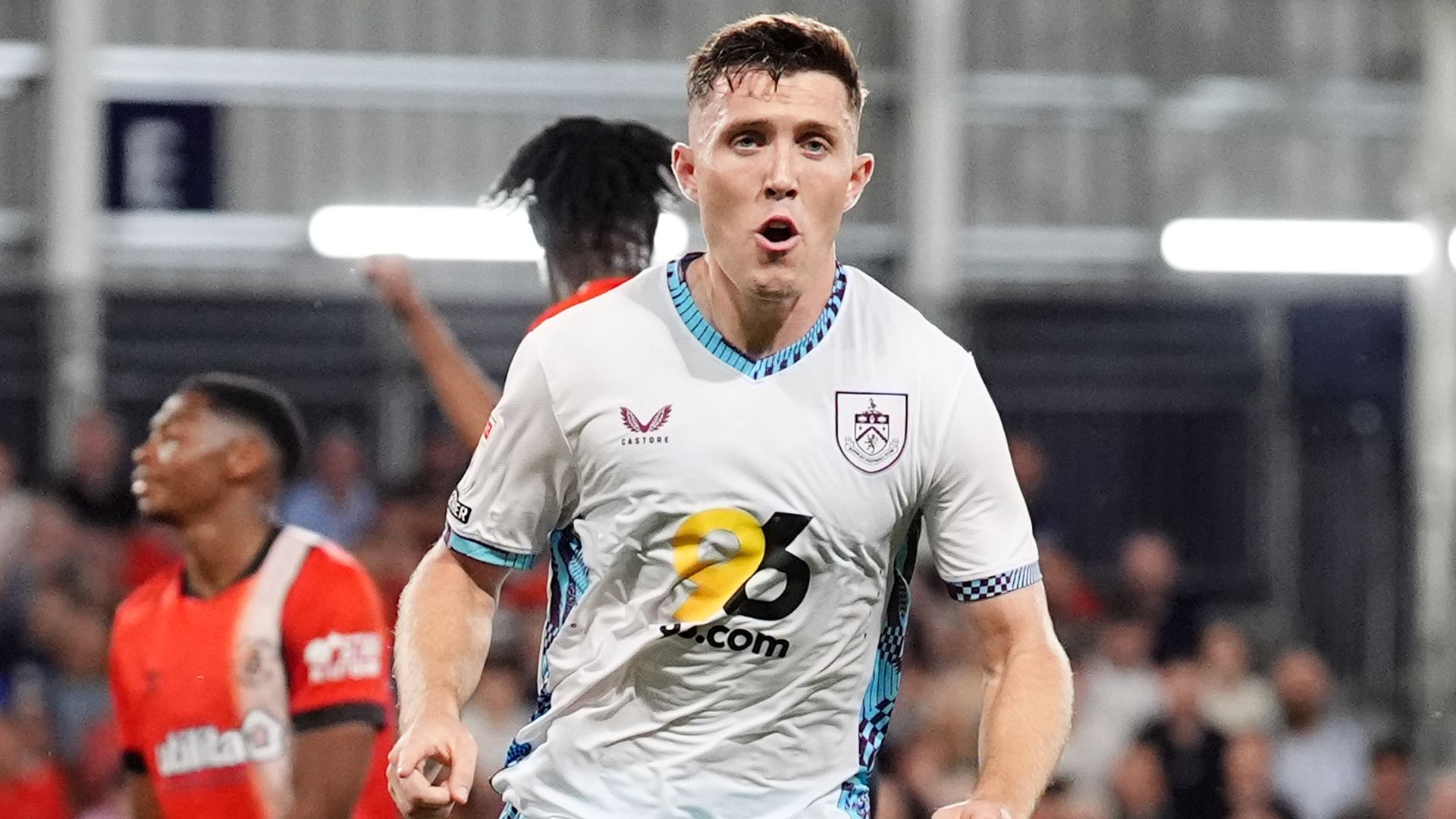Impressive Burnley thrash Luton to signal promotion intent
