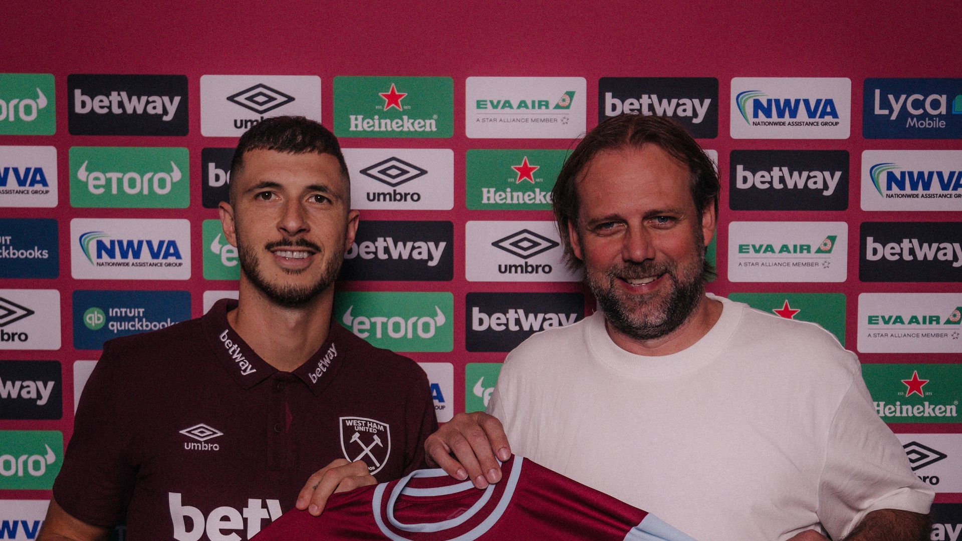 West Ham sign World Cup winner Rodriguez