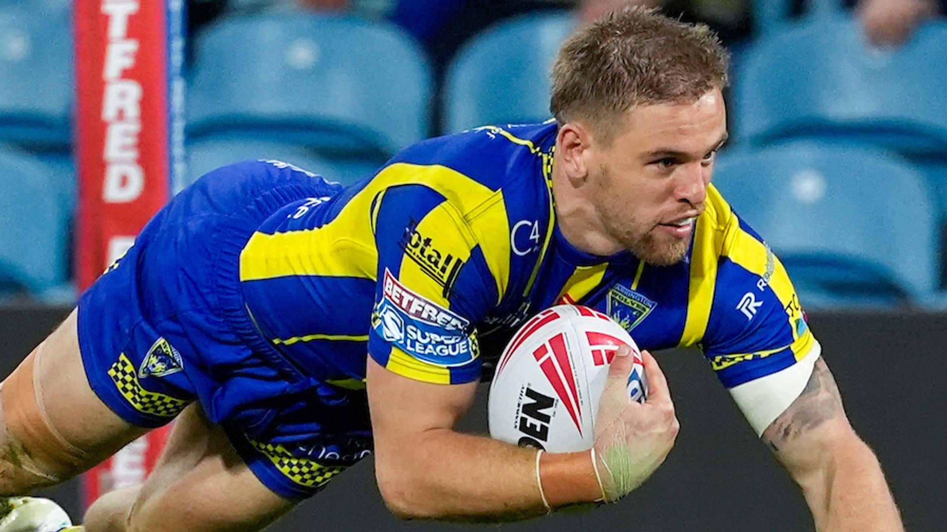 Dufty hat-trick leads Warrington to victory over Leeds
