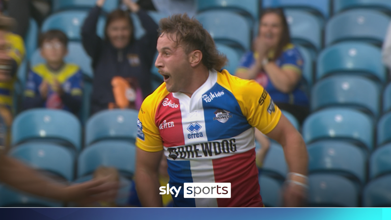 Josh Rourke's incredible offload keeps the ball alive to extend London Broncos' lead against Hull FC with a Jack Campagnolo try