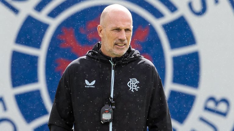 GLASGOW, SCOTLAND - AUGUST 09: Philippe Clement during a Rangers training session at the Rangers Training Centre, on August 09, 2024, in Glasgow, Scotland. (Photo by Alan Harvey / SNS Group)