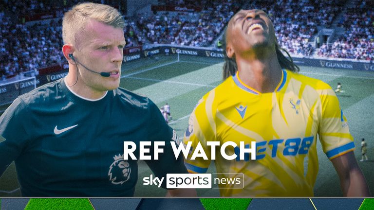 Ref Watch: Why referee Barrott should have taken more time over Eze free-kick