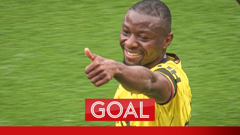 Kayembe scores direct from a corner!