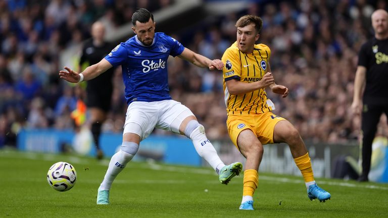 Brighton's Jack Hinshelwood (right) and Everton's Jack Harrison in action