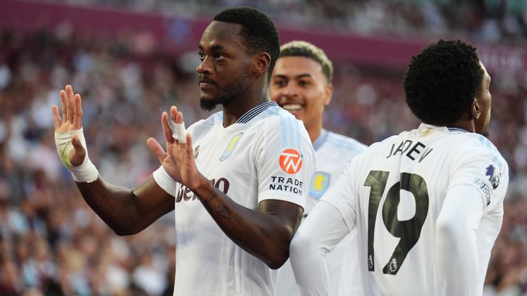 Aston Villa's Jhon Duran celebrates scoring their side's second goal of the game