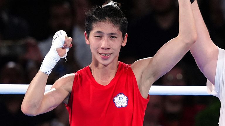 Chinese Taipei's Lin Yu-Ting celebrates following victory against Turkey's Esra Yildiz Kahraman