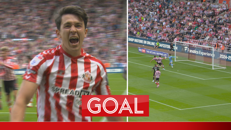 SUNDERLAND SCORE A THIRD GOAL.