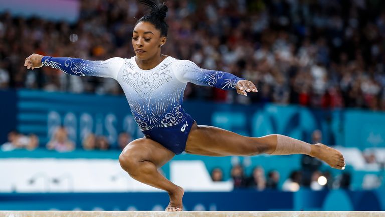 Simone Biles of United States competes during Women's Balance Beam Final of the Artistic Gymnastics on Bercy Arena during the Paris 2024 Olympics Games on August 5, 2024 in Paris, France. AFP7 05/08/2024 (Europa Press via AP)