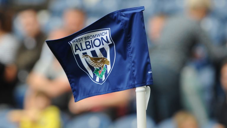 West Bromwich corner flag during the English Premier League soccer match between West Bromwich Albion and Chelsea at the Hawthorns, West Bromwich, England, Sunday, Aug. 23, 2015. (AP Photo/Rui Vieira).