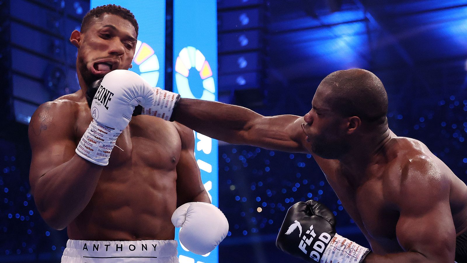 Daniel Dubois beats Anthony Joshua