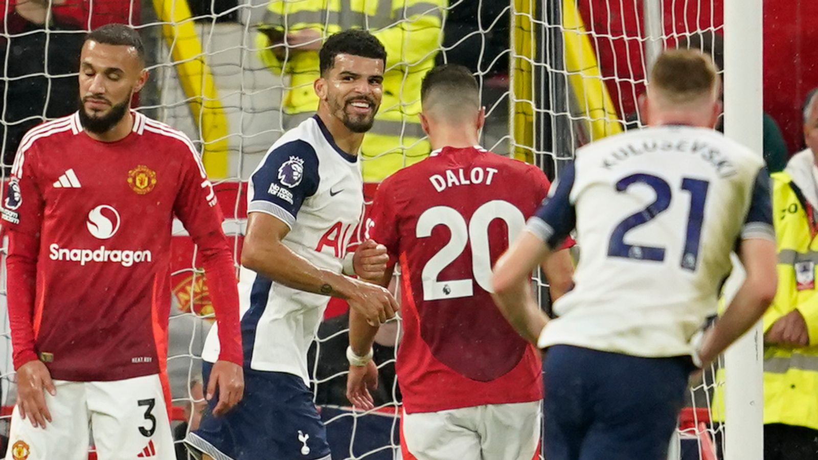 Man Utd vs Tottenham LIVE! Premier League match updates, score, stream