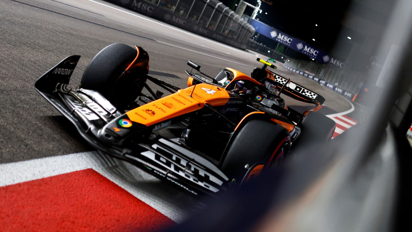 https://e0.365dm.com/24/09/1600x900/skysports-lando-norris-singapore_6695004.jpg?20240923192106