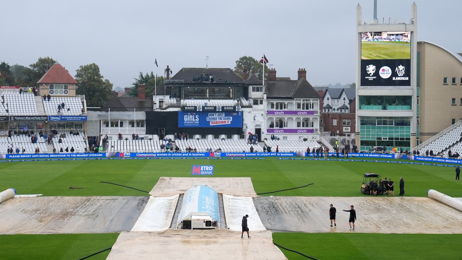 Metro Bank One Day Cup final: Somerset v Glamorgan heads to reserve day due to rain at Trent Bridge