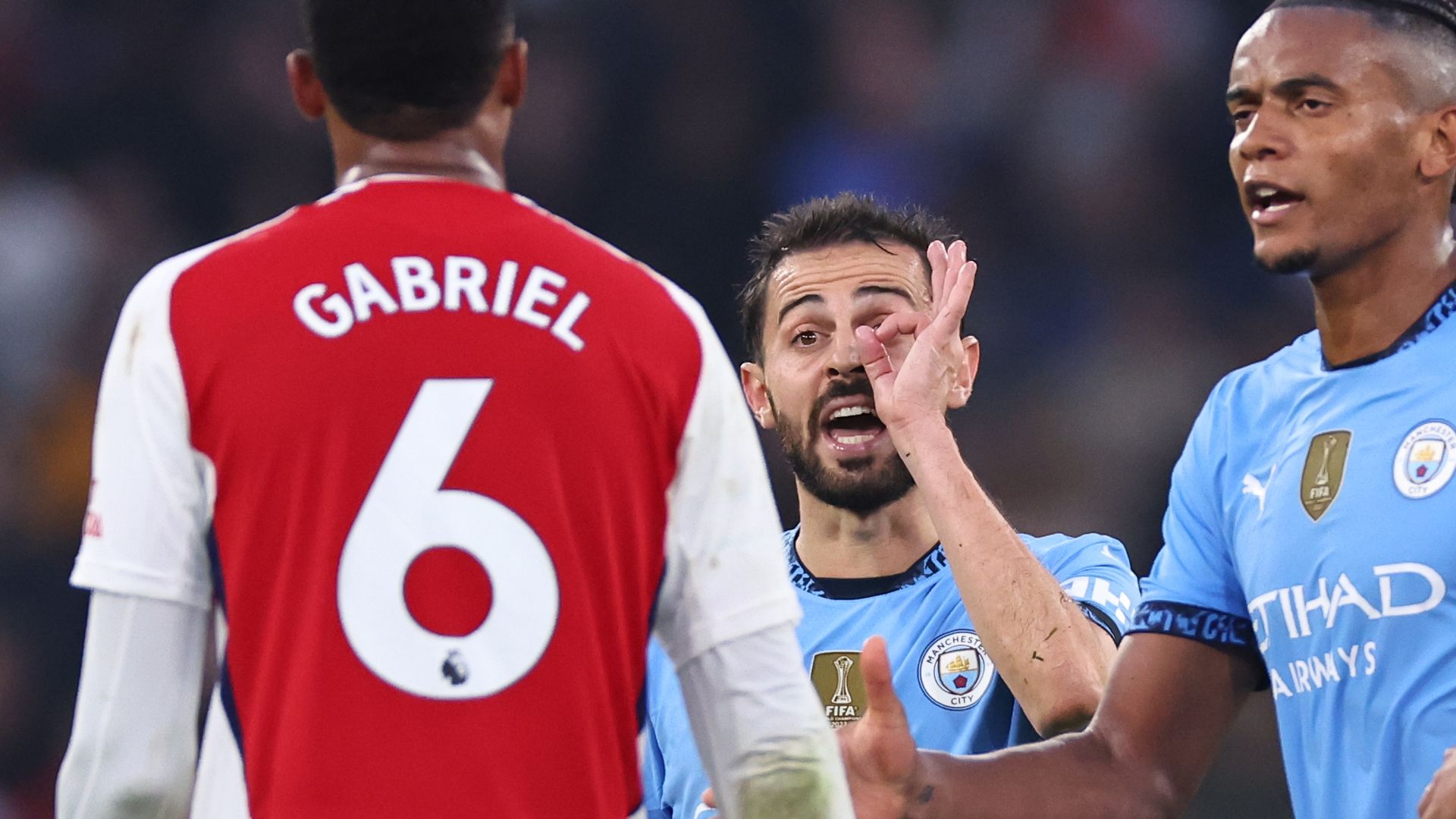 Silva makes Arsenal trophy dig and appears to mock Gabriel