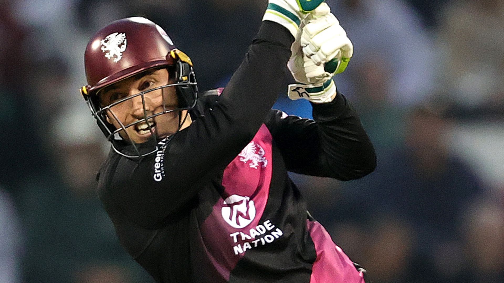 Banton fifty fires Somerset into Vitality Blast finals day