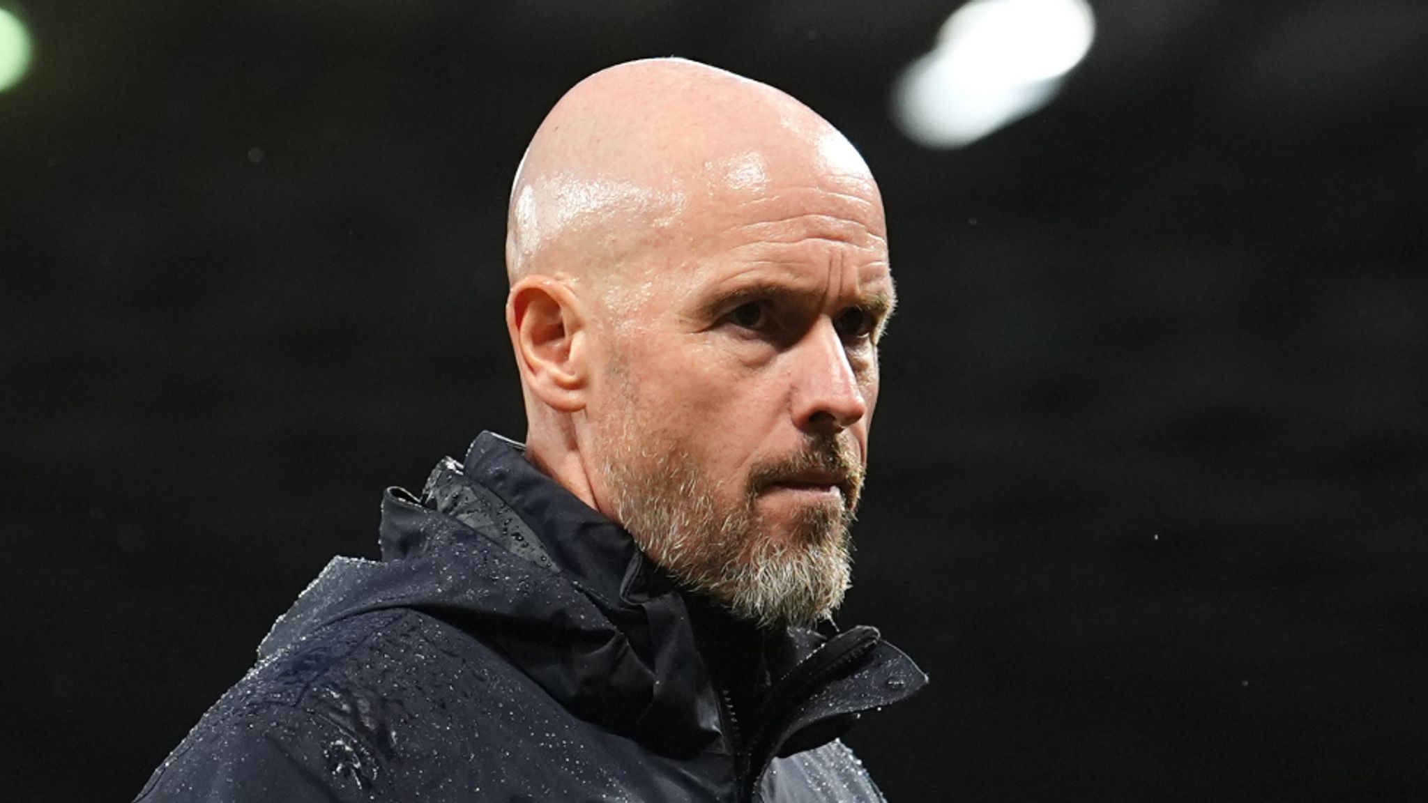 Ten Hag có tỷ lệ bị sa thải cao kỷ lục tại Ngoại hạng Anh, Sir Jim Ratcliffe chốt HLV mới cho MU