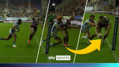 Try of the season contender? | Wonderful Wardle opens the scoring for Wigan!