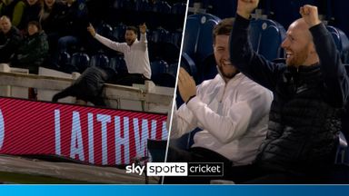 Fan almost takes a tumble as he catches Green's six!