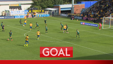 'A piece of magic!' | Gregory scores stunning second for Mansfield!