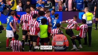 Portsmouth and Sheff Utd players scuffle at full-time!