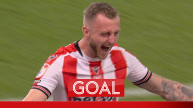 'Brilliant delivery!' | Wilmot heads Pelach's Stoke into the lead