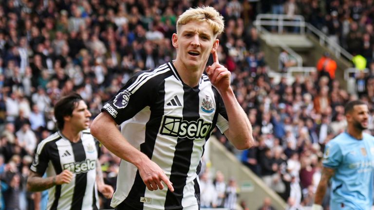 Gordon signs new long-term Newcastle deal