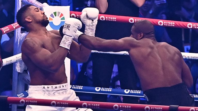 ANTHONY JOSHUA VS DANIEL DUBOIS. RIYADH SEASON WEMBLEY, 21.09.2024. PHOTO CHRIS DEAN/BOXXER. (PHOTOS FREE FOR EDITORIAL USE ONLY). IBF HEAVYWEIGHT WORLD CHAMPIONSHIP. ANTHONY JOSHUA VS DANIEL DUBOIS.