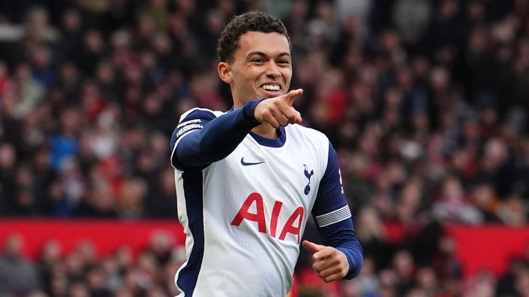 Brennan Johnson celebrates giving Spurs the lead