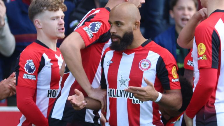 Bryan Mbeumo of Brentford celebrates scoring his team's first goal