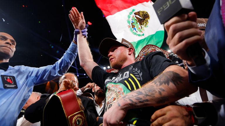 Canelo Alvarez celebrates the victory over Edgar Berlanga (Photo: Rey Del Rio/Premier Boxing Champions)
