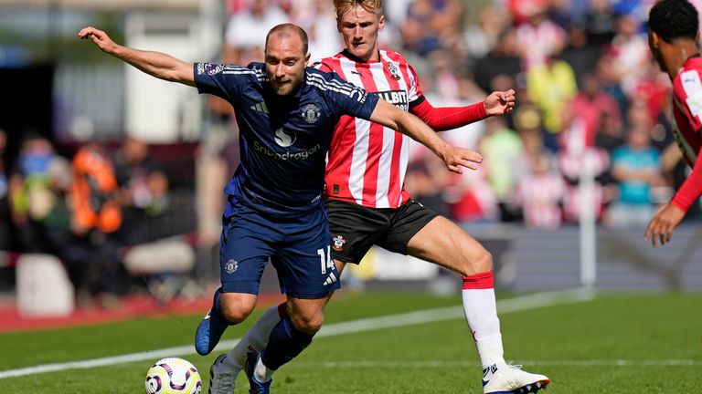 Southampton's Flynn Downes fouls Manchester United's Christian Eriksen, left, during the English Premier League soccer match between Southampton and Manchester United at St. Mary's stadium in Southampton, England, Saturday, Sept. 14, 2024. (AP Photo/Alastair Grant)