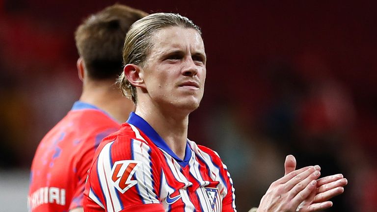 Conor Gallagher of Atletico de Madrid greets supporters after the Spanish league, La Liga EA Sports, football match played between Atletico de Madrid and Girona FC at Civitas Metropolitano stadium on August 25, 2024, in Madrid, Spain. AFP7 25/08/2024 (Europa Press via AP)