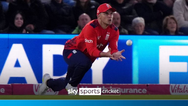 Sam Curran took a magnificent catch as Matt Short was dismissed for 41, leaving Australia 118-3.