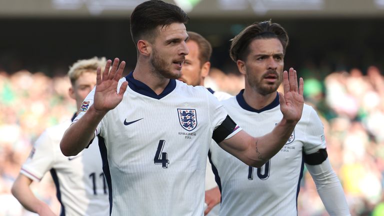 Declan Rice merayakan kemenangan dengan gaya kalem setelah membawa Inggris unggul atas Republik Irlandia