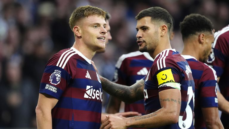 Harvey Barnes celebrates after giving Newcastle a 2-1 lead