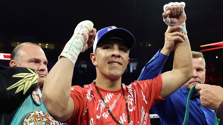 Jaime Munguia delivers KO victory over unbeaten Erik Bazinyan in ...