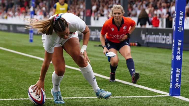 England's Jess Breach scores their second try during the Women's International match at Kingsholm Stadium, Gloucester. Picture date: Saturday September 7, 2024. 