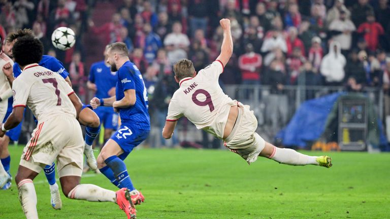 Kane, que anotó un hat-trick el fin de semana pasado, anotó cuatro carreras