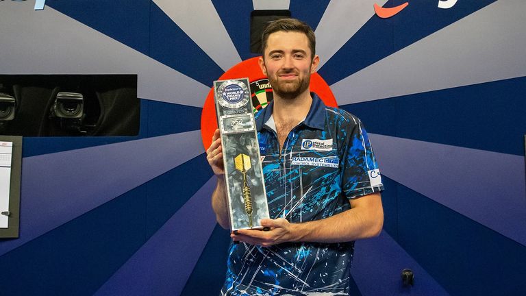 Luke Humphries defenderá su título en primera ronda ante Stephen Bunting 