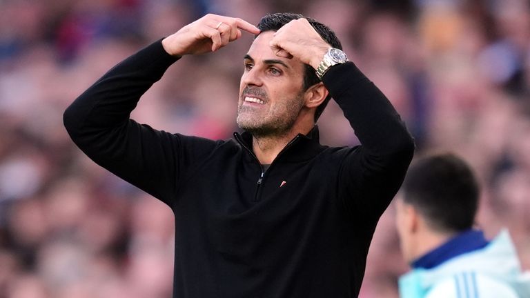 Mikel Arteta gestures on the touchline