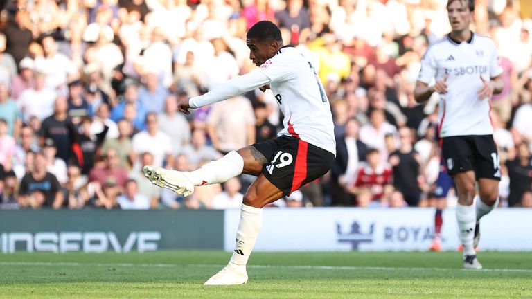 Reiss Nelson seals the points with a late strike as Fulham beat Newcastle 3-1