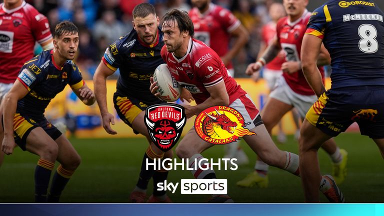 Cuplikan pertandingan Liga Super antara Salford Red Devils dan Catalans Dragons. Gambar: SWpix