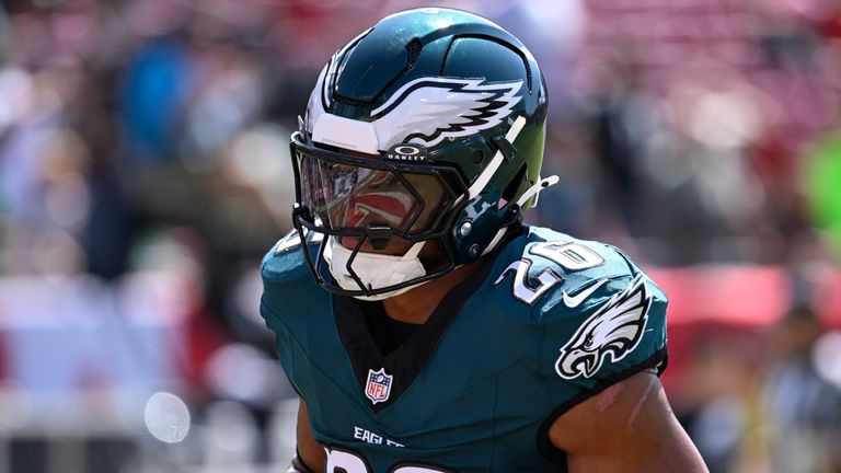 Philadelphia Eagles' Saquon Barkley warms up before an NFL football game against the Tampa Bay Buccaneers, Sunday, Sept. 29, 2024, in Tampa, Fla. (AP Photo/Jason Behnken)