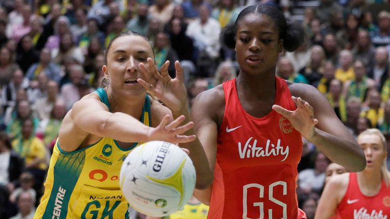 BENDIGO, AUSTRALIA - SEPTEMBER 25: Sarah Klau of Australia and Liv Tchine of England contest the ball during game three of the international series between Australia Diamonds and England Roses at Bendigo Stadium on September 25, 2024 in Bendigo, Australia. (Photo by Daniel Pockett/Getty Images)