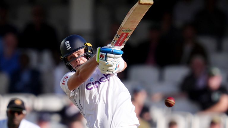 Jamie Smith played a sensational knock for England but Sri Lanka are in the driving seat heading into day four